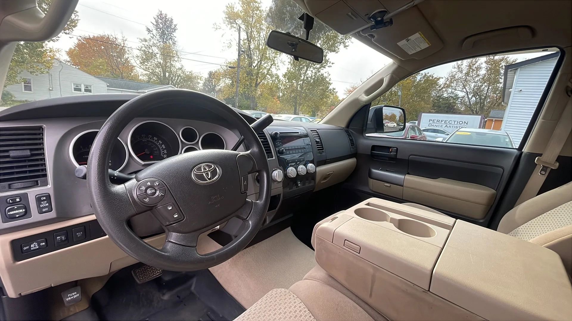 Used 2011 Toyota Tundra 4x4 CrewMax image 20