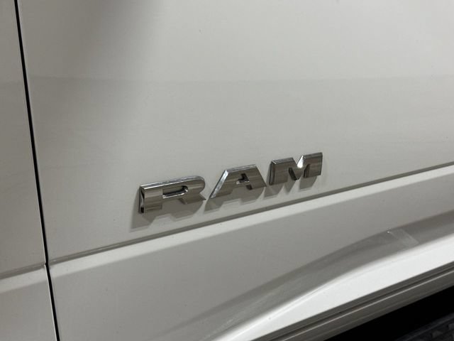 Used 2024 RAM 3500 Big Horn AWD/4WD image 25