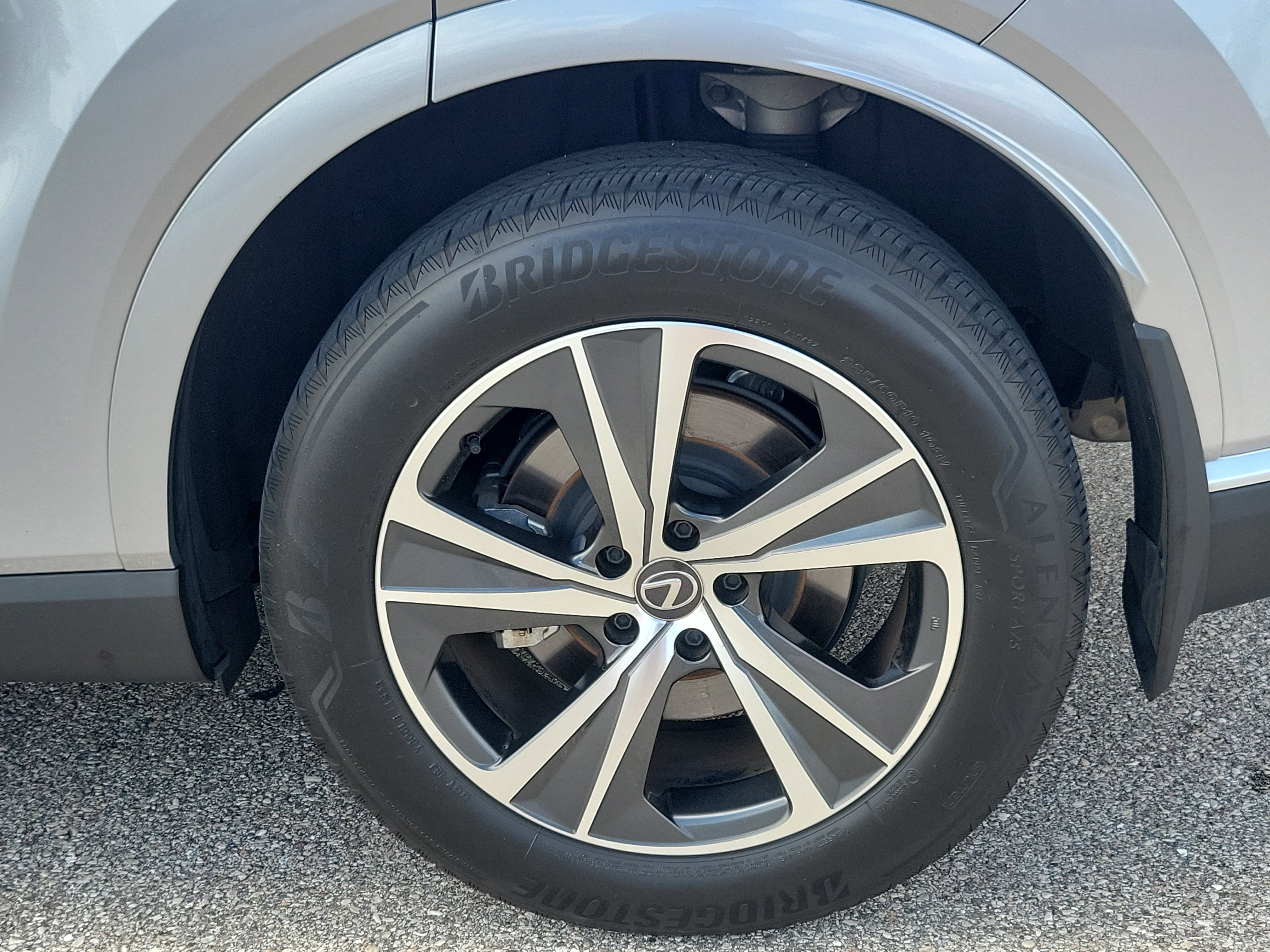 Used 2023 Lexus RX 350 Premium w/ Cold Area Package FWD image 9