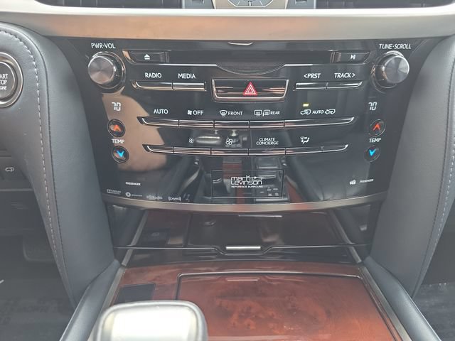 Used 2019 Lexus LX 570 4WD w/ Luxury Package image 26