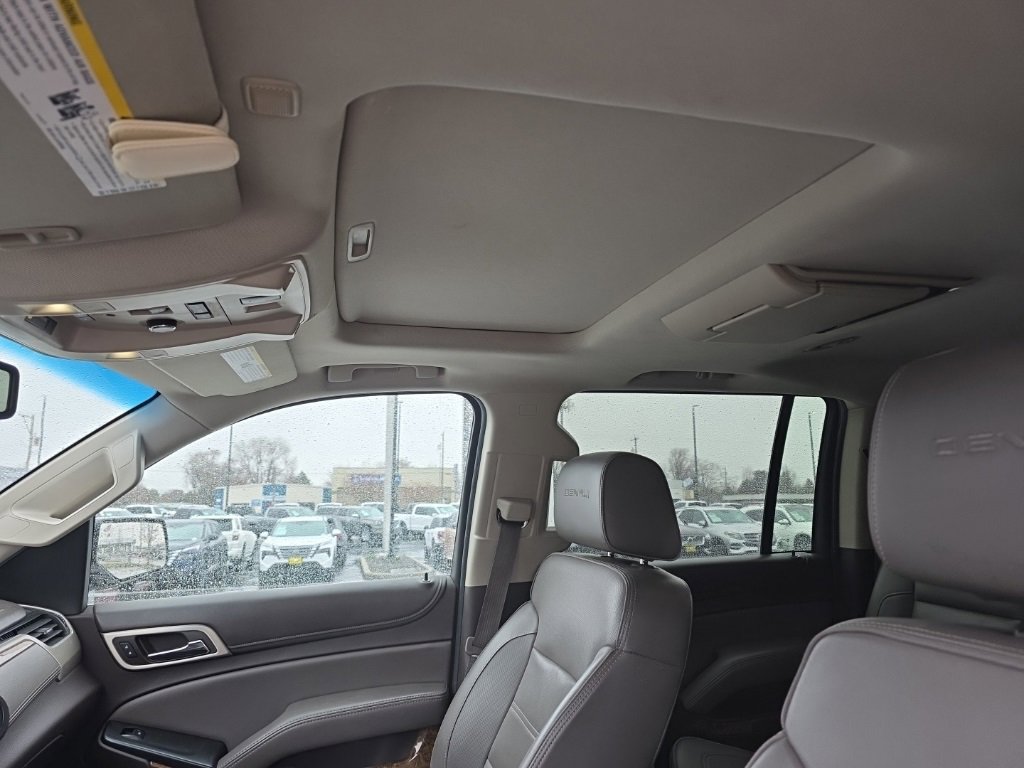 Used 2016 GMC Yukon XL Denali w/ Open Road Package image 12