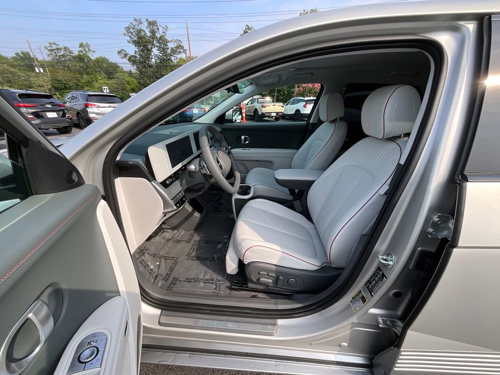 Used 2024 Hyundai Ioniq 5 Limited image 17