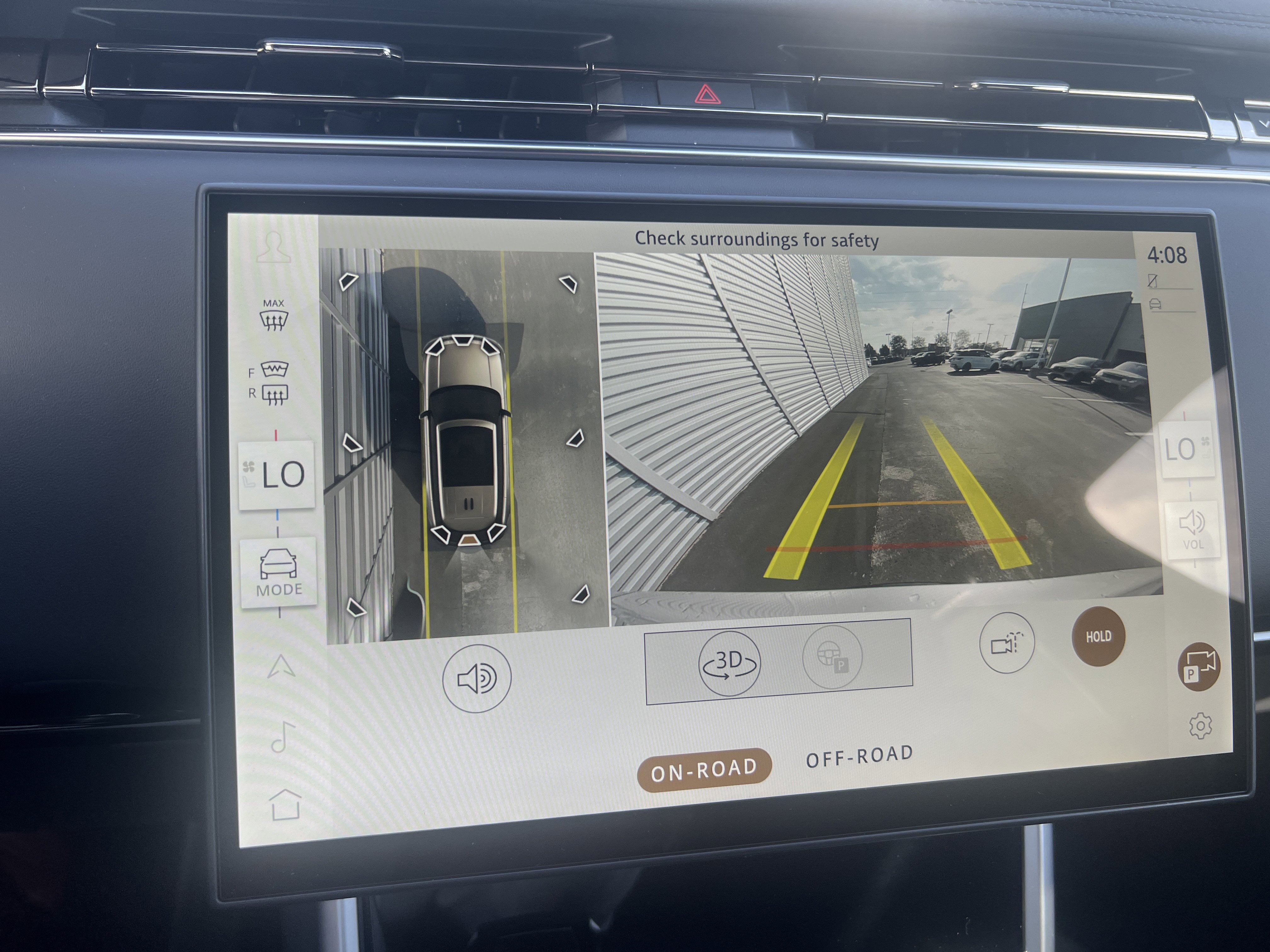 New 2025 Land Rover Range Rover Long Wheelbase SE image 19