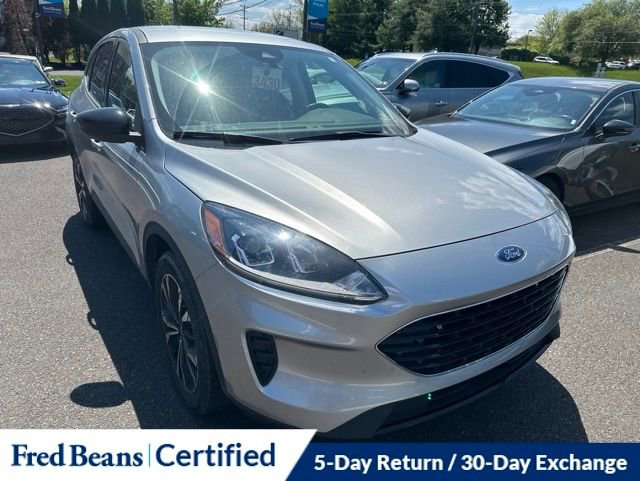 Used 2022 Ford Escape SE w/ SE Sport Appearance Package AWD/4WD image 14