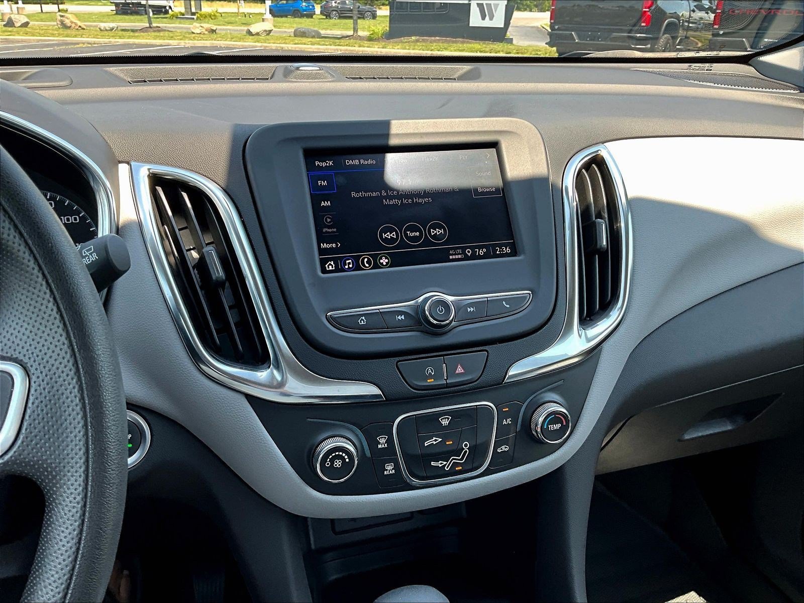Used 2024 Chevrolet Equinox LS w/ Midnight Edition FWD image 15