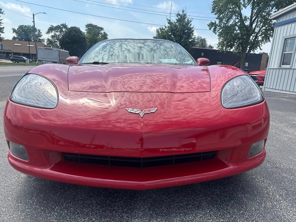 Used 2008 Chevrolet Corvette Coupe w/ Preferred Equipment Group RWD image 2