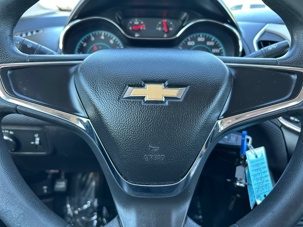 Used 2018 Chevrolet Cruze LS FWD image 9