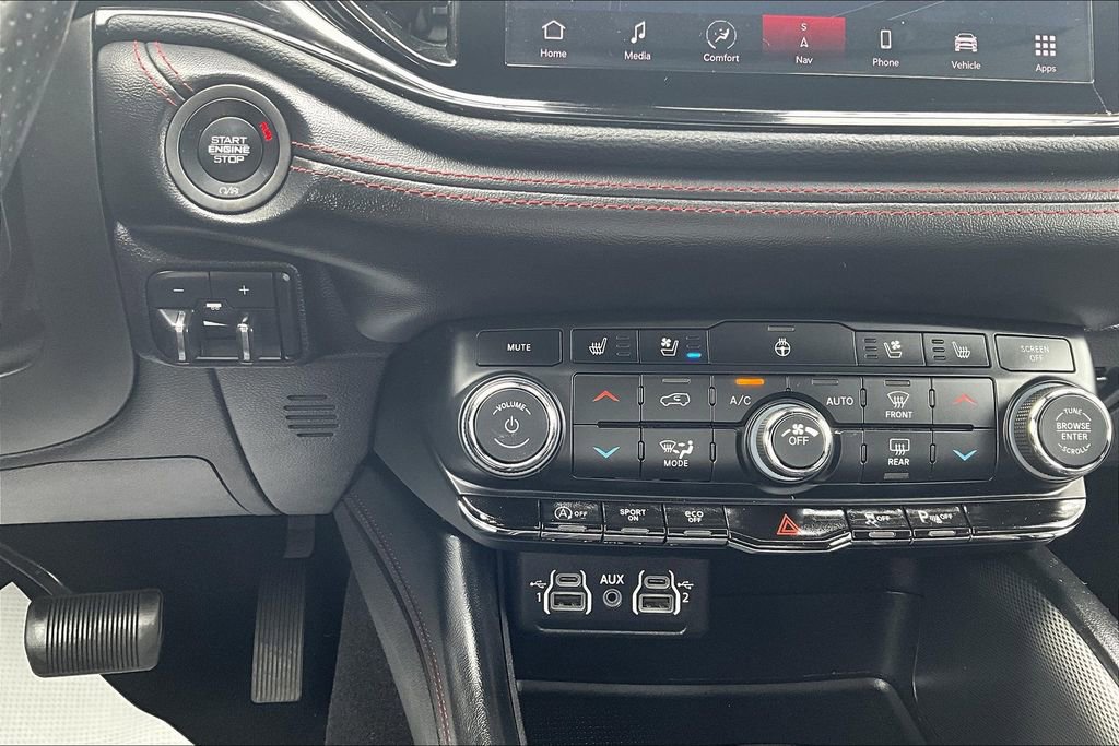 Used 2023 Dodge Durango GT image 30