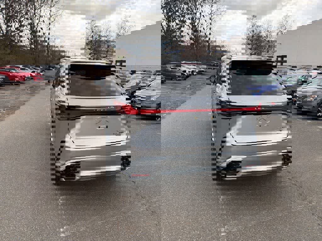 Used 2025 Lexus RX 500h F Sport w/ Convenience Package image 22