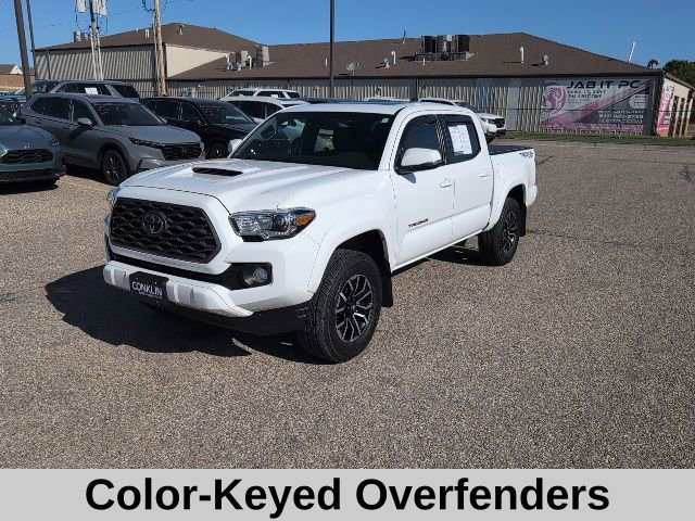 Used 2020 Toyota Tacoma TRD Sport w/ TRD Premium Sport Package AWD/4WD image 14