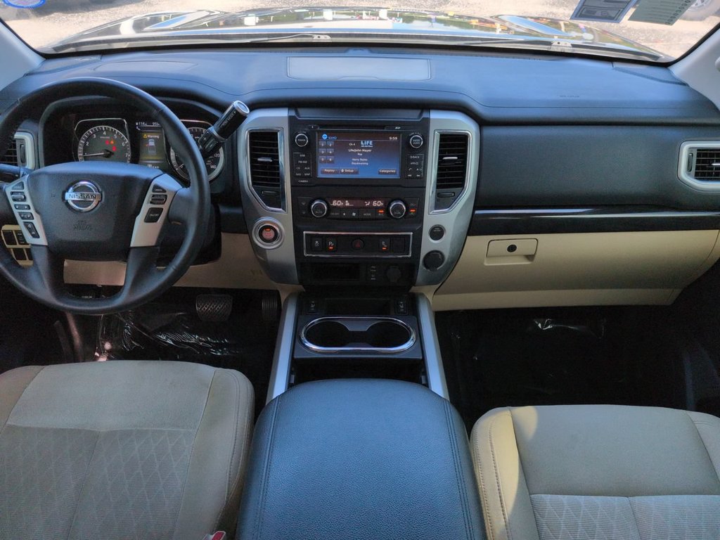 Used 2018 Nissan Titan SV w/ SV Convenience Package RWD image 15