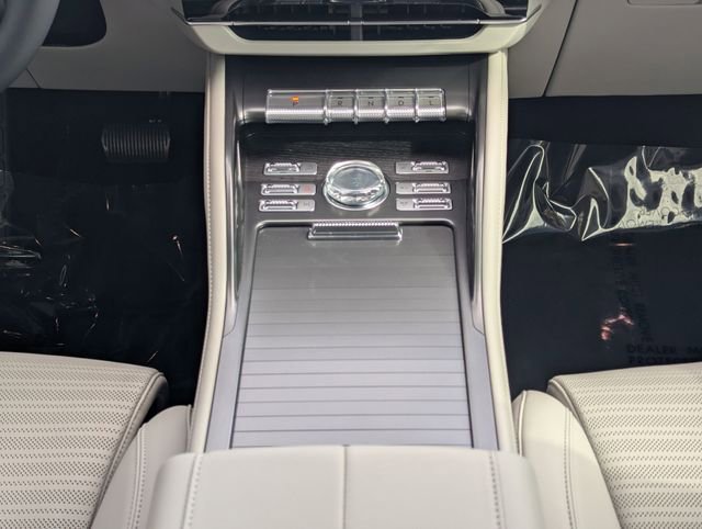 New 2026 Lincoln Nautilus Reserve image 18