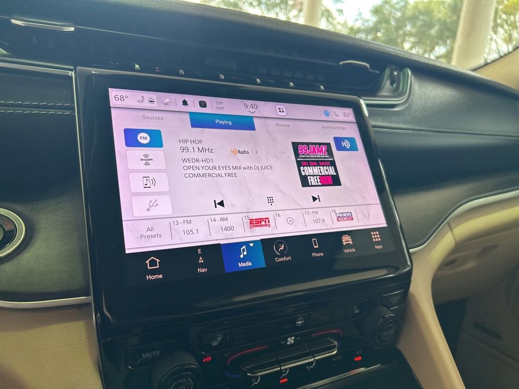 Used 2022 Jeep Grand Cherokee L Limited image 7