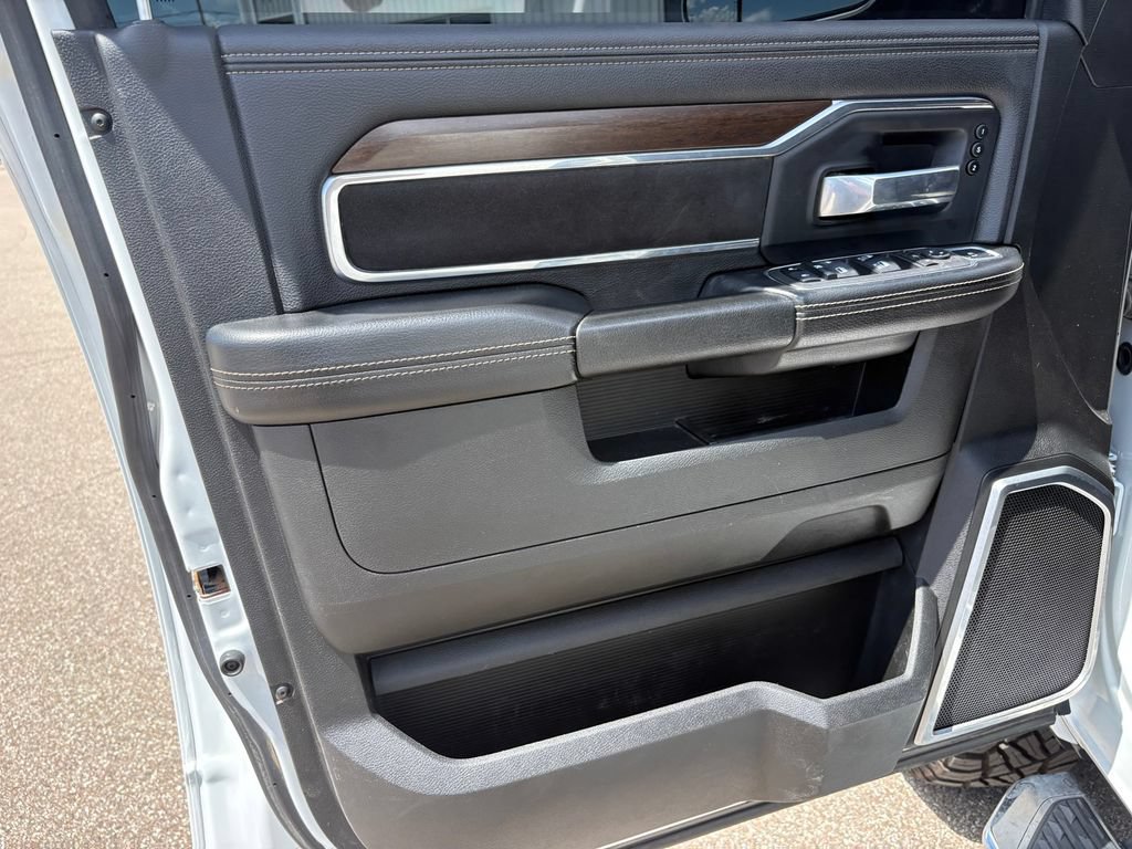 Used 2022 RAM 2500 Laramie AWD/4WD image 9