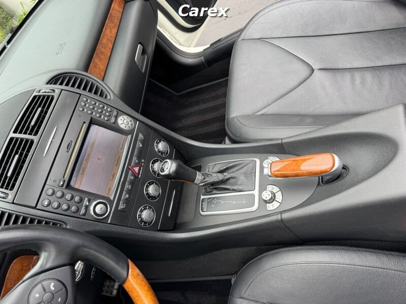 Used 2010 Mercedes-Benz SLK 350 image 27