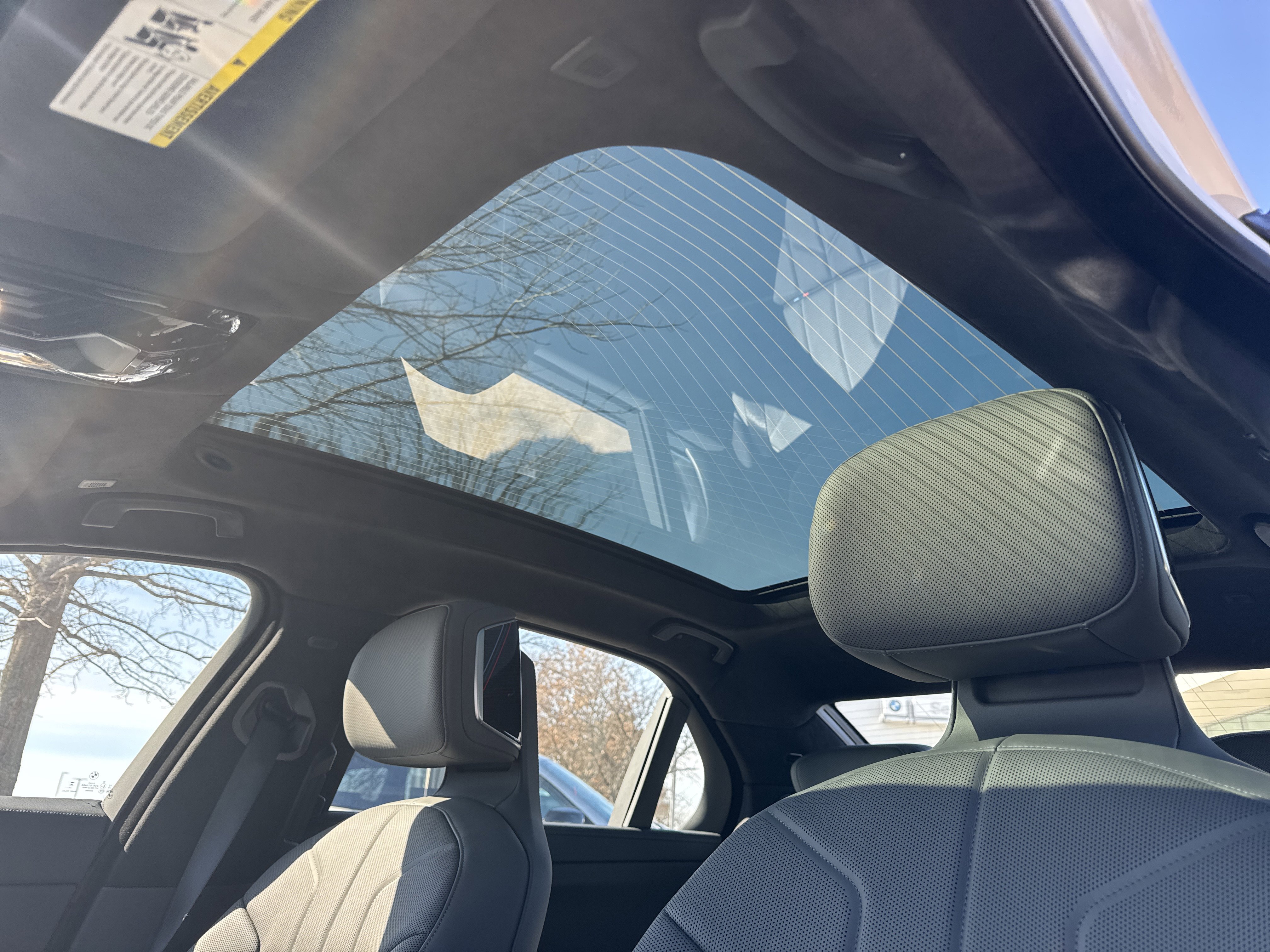 New 2026 BMW 750e xDrive w/ Executive Package AWD/4WD image 9