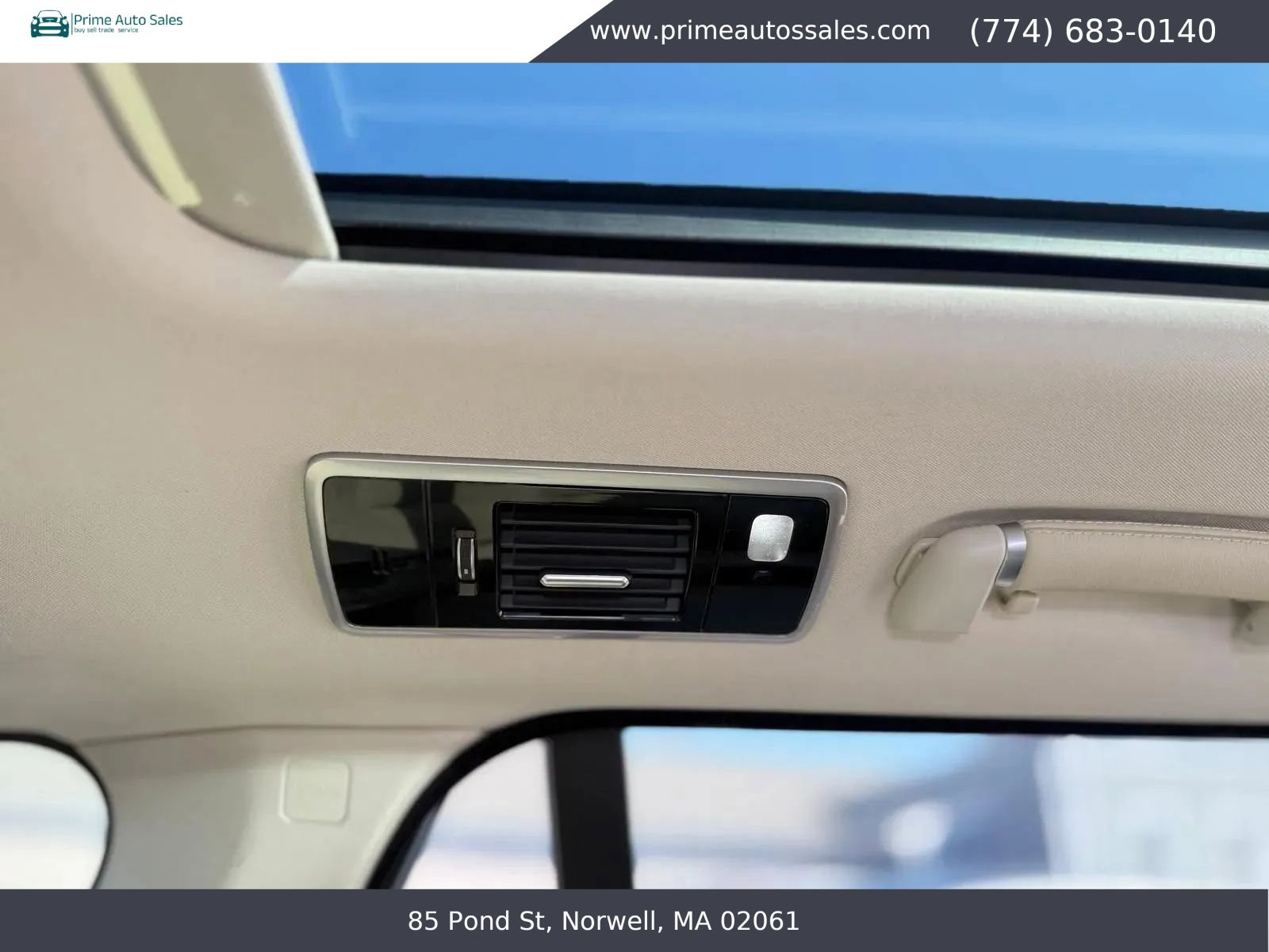 Used 2018 Land Rover Range Rover Supercharged AWD/4WD image 31