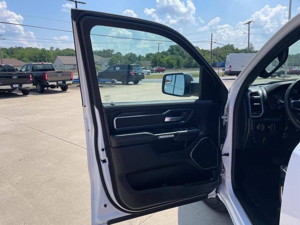 Used 2024 RAM 1500 Laramie image 13