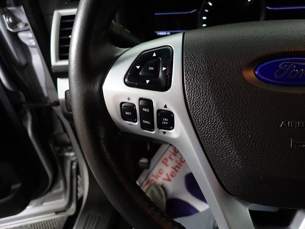 Used 2013 Ford Explorer XLT FWD image 26