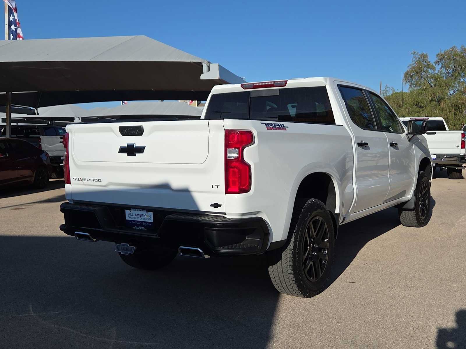 Used 2026 Chevrolet Silverado 1500 LT Trail Boss w/ Safety Package AWD/4WD image 8