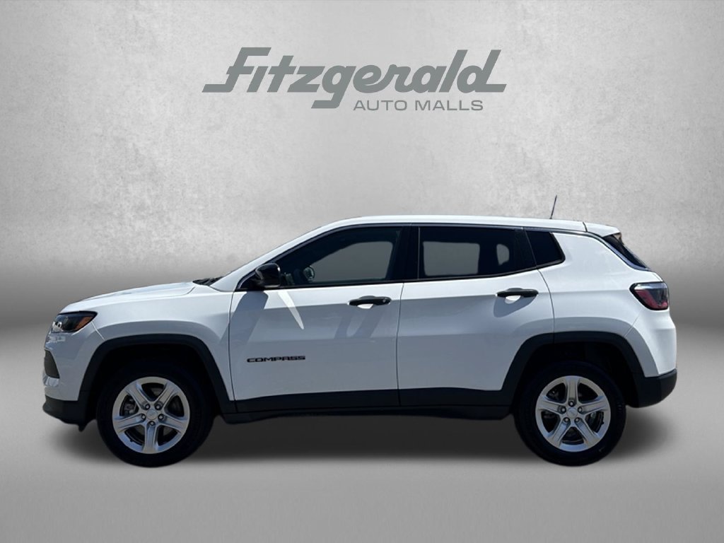 Used 2023 Jeep Compass Sport AWD/4WD image 9