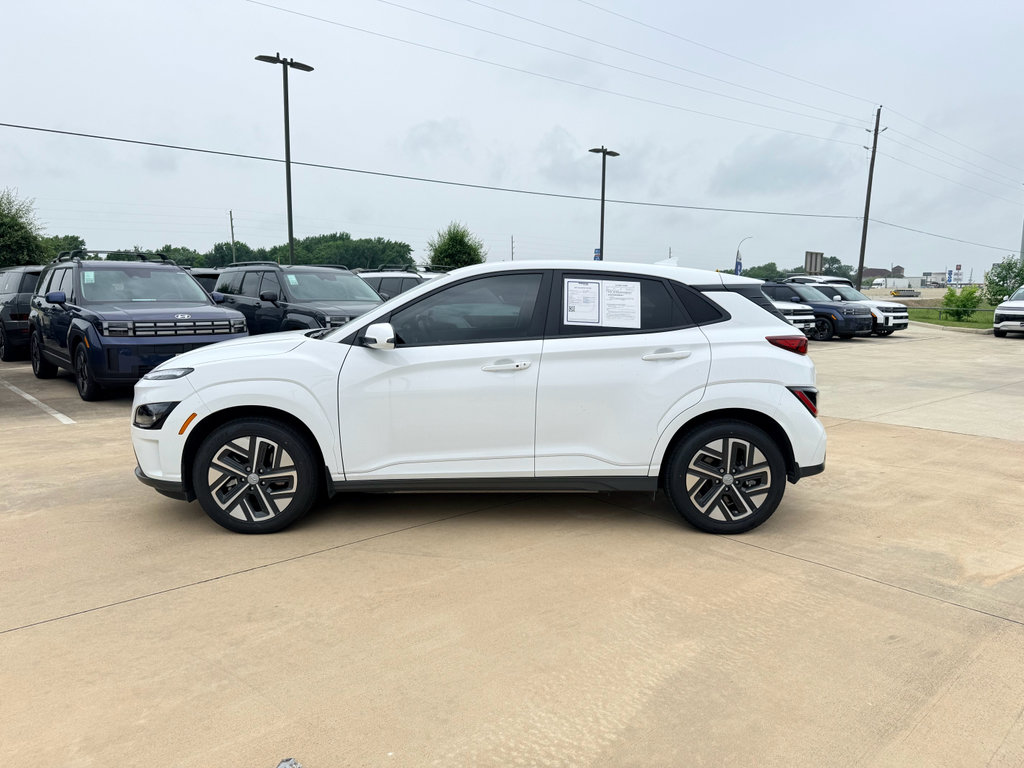 Used 2023 Hyundai Kona SE FWD image 8