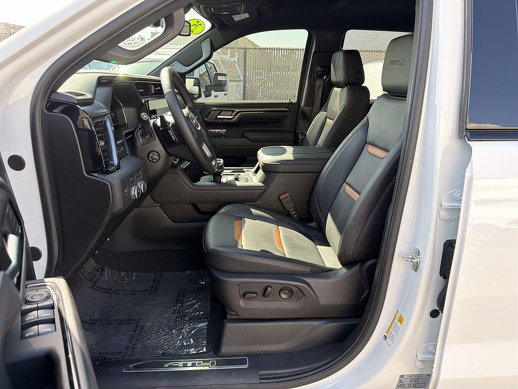 Used 2025 GMC Sierra 1500 AT4 AWD/4WD image 18