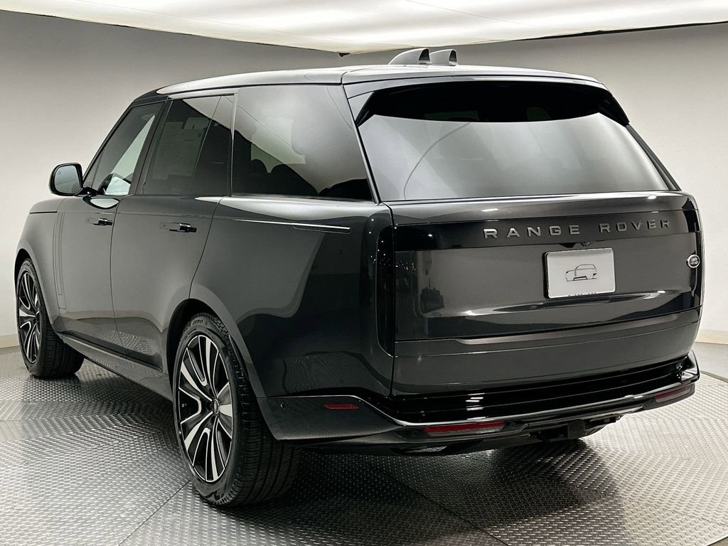 Used 2023 Land Rover Range Rover SE image 11
