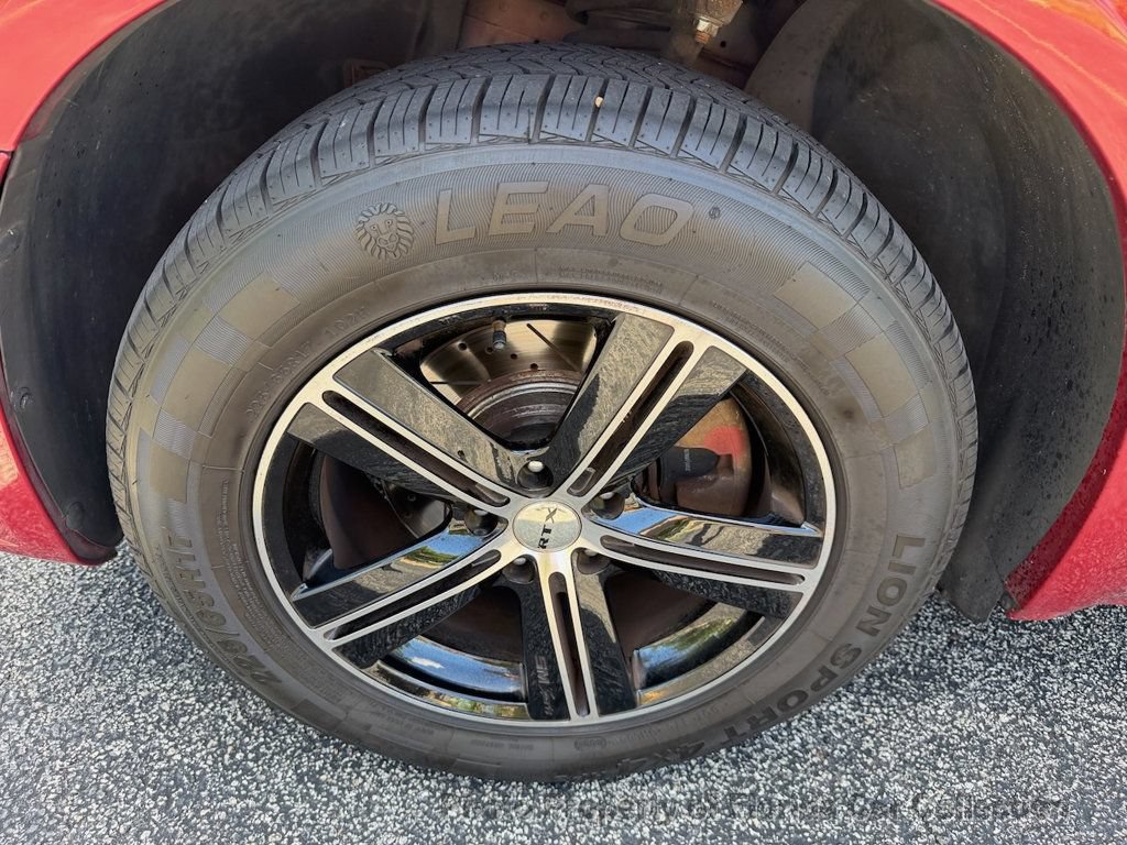 Used 2005 Dodge Magnum SE RWD image 70