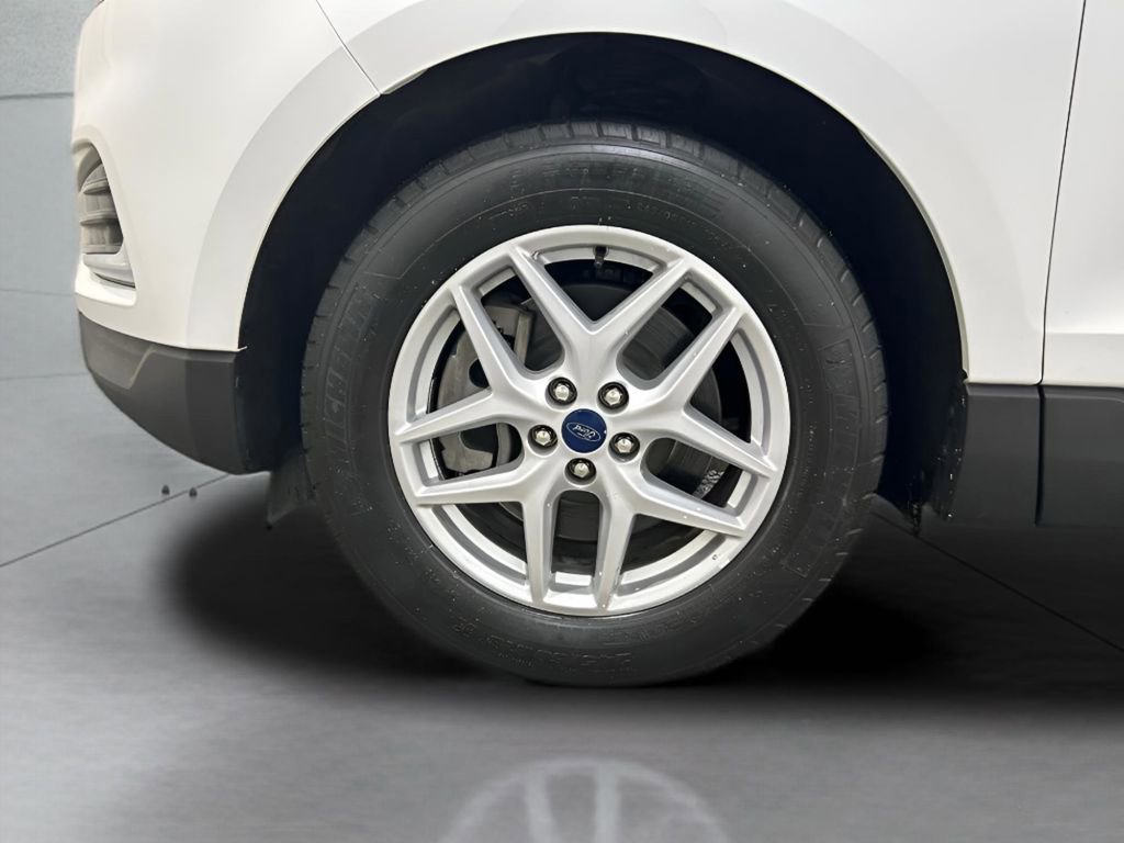 Used 2022 Ford Edge SEL image 12