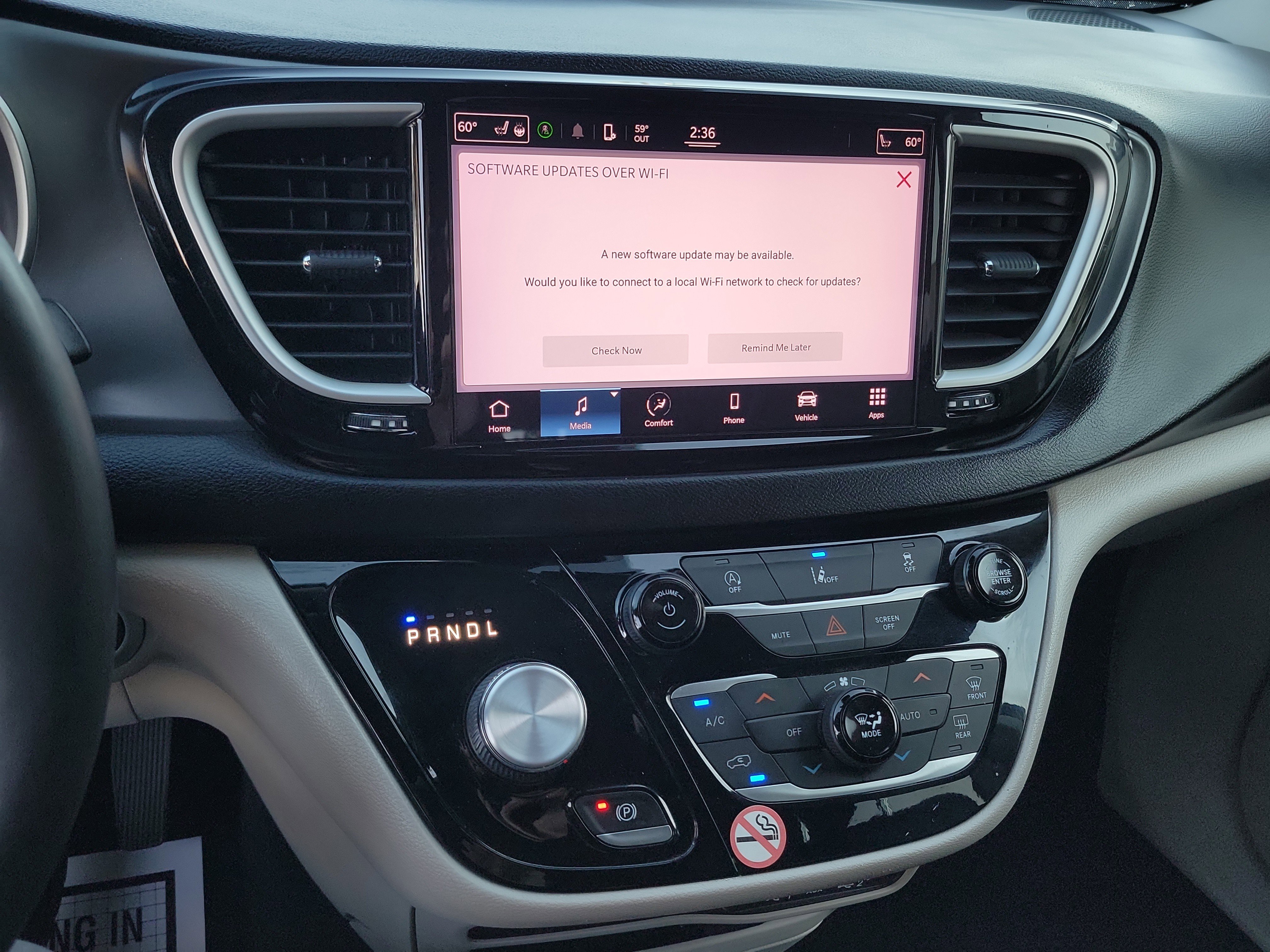 Used 2022 Chrysler Pacifica Touring-L image 11