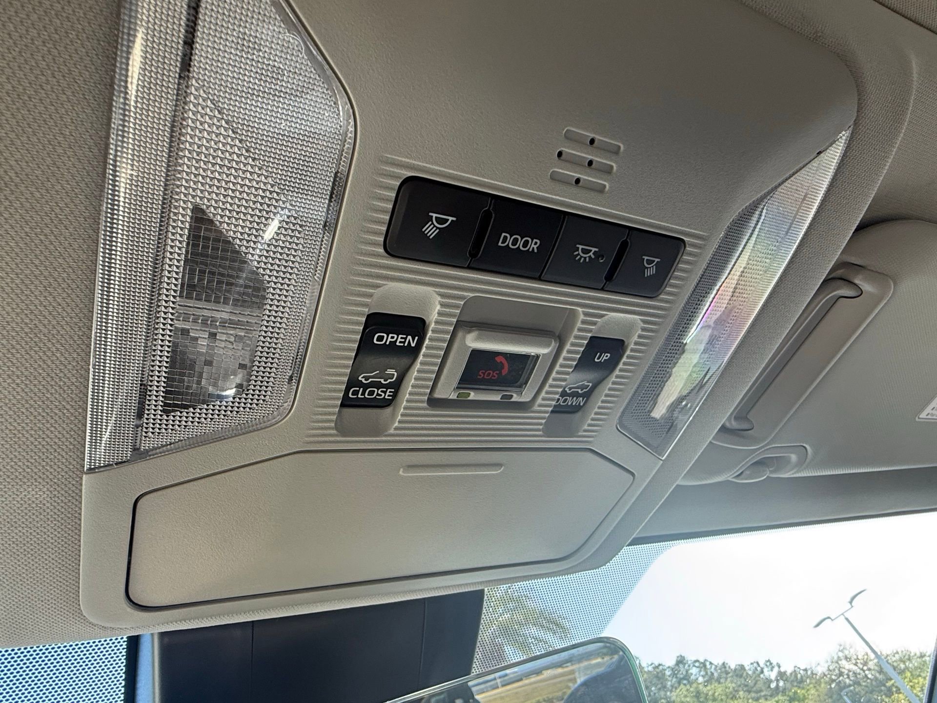 Used 2025 Toyota RAV4 XLE w/ Convenience Package image 41