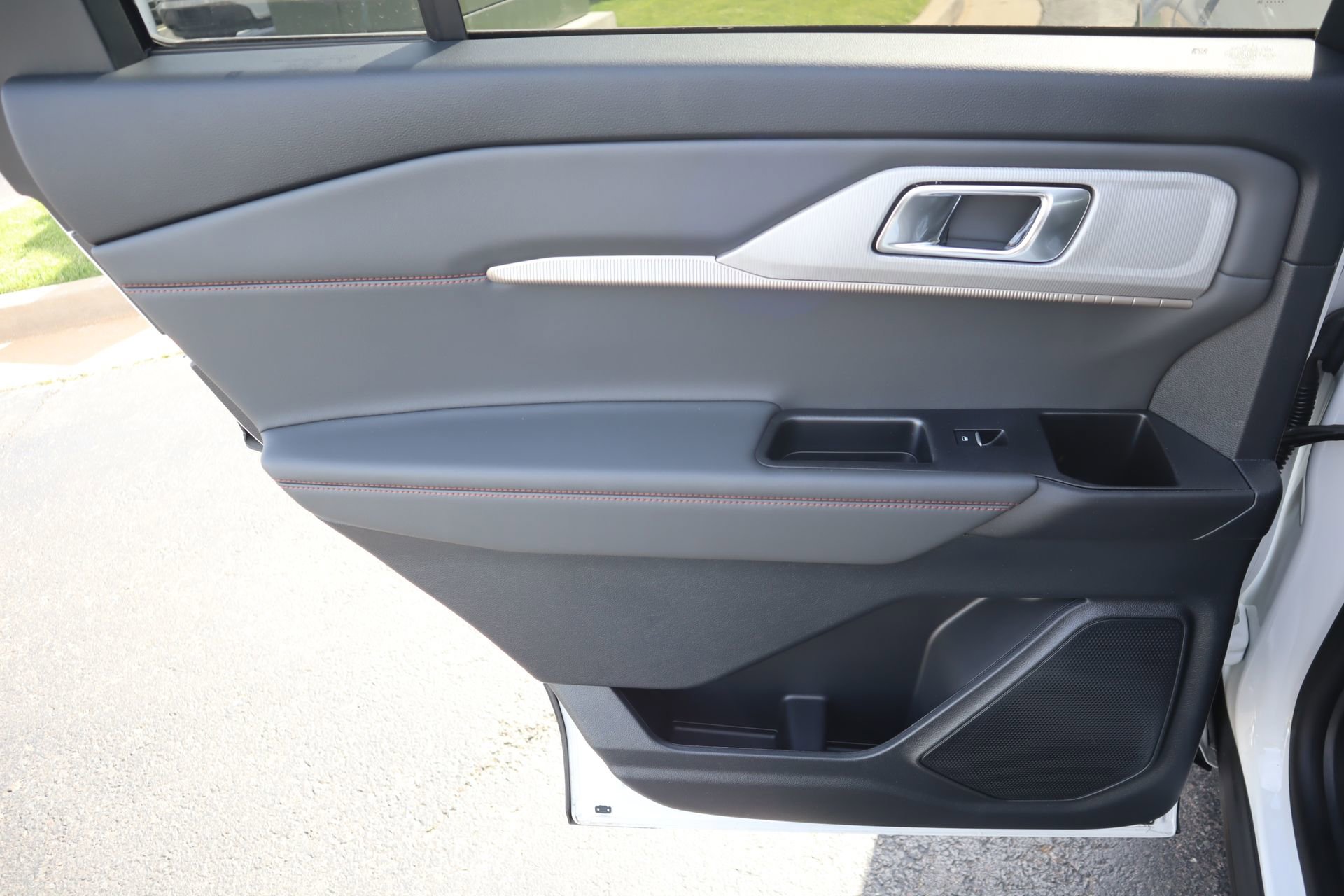 New 2026 Ford Explorer Active w/ Active Comfort Package AWD/4WD image 19