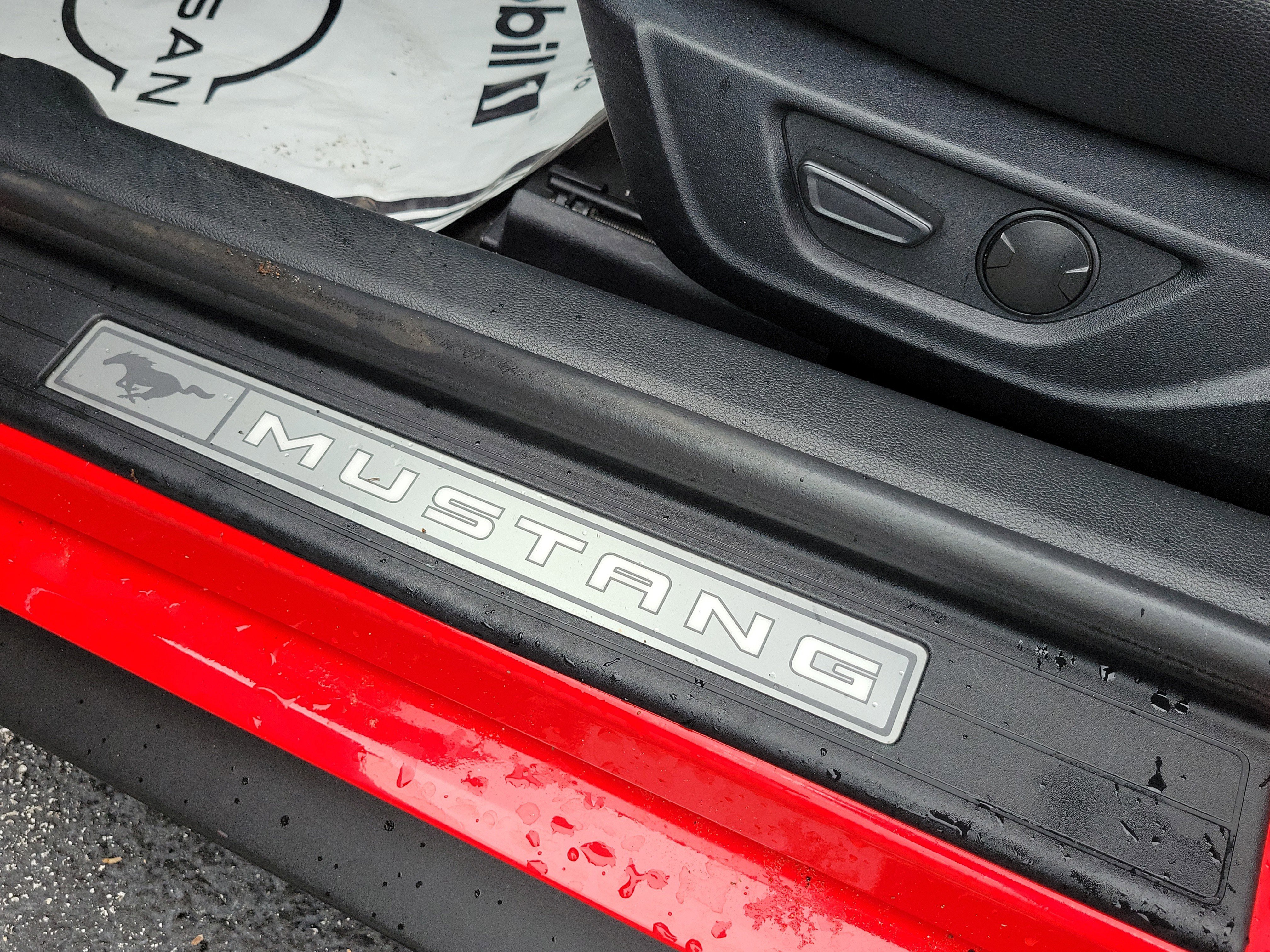 Used 2022 Ford Mustang Premium RWD image 13