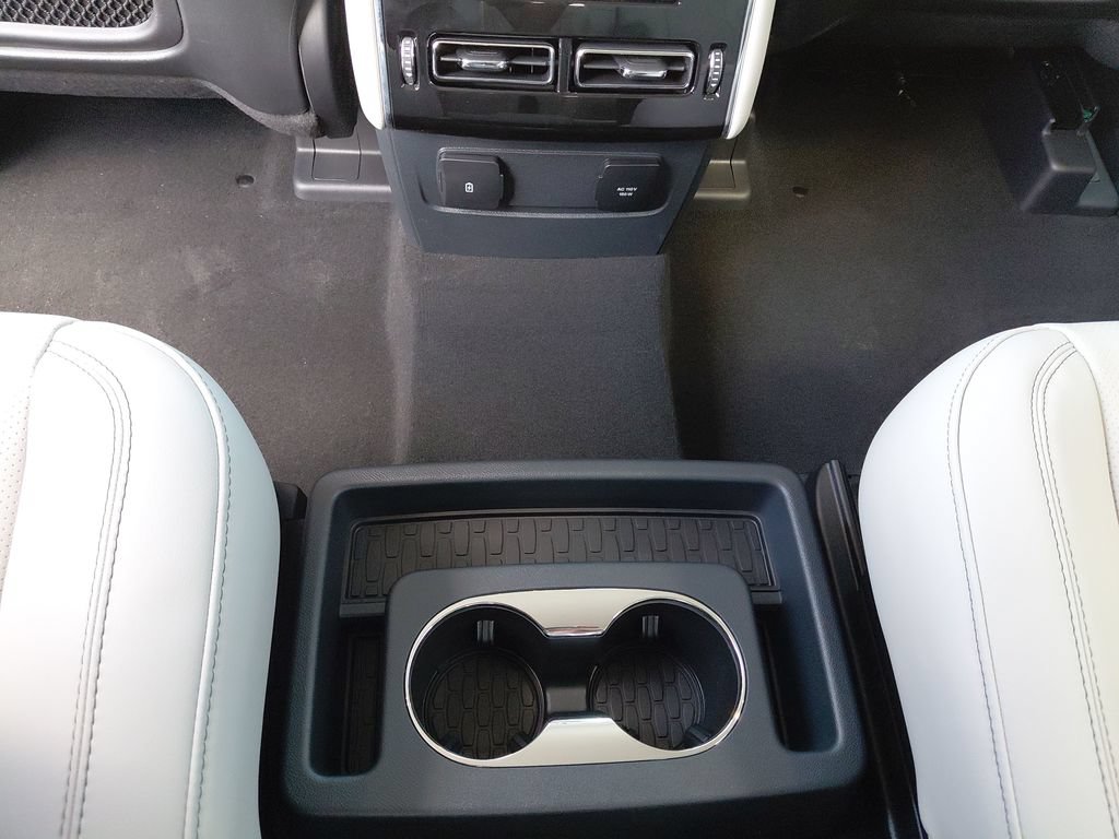 New 2026 Lincoln Aviator AWD w/ Jet Appearance Package image 30