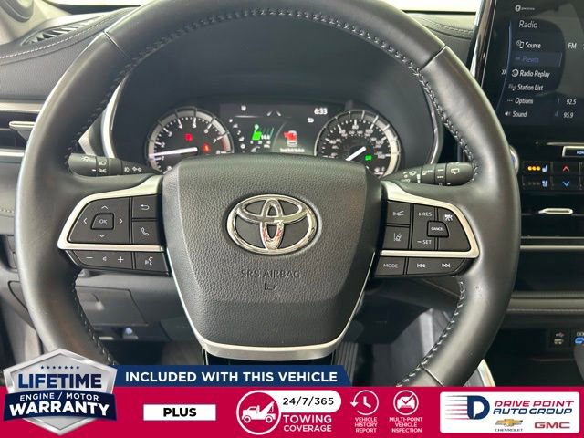 Used 2022 Toyota Highlander Limited AWD/4WD image 17