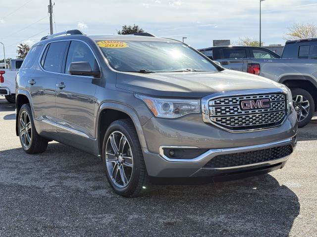Used 2019 GMC Acadia Denali AWD/4WD image 4
