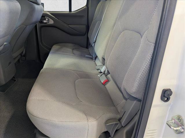 Used 2021 Nissan Frontier SV w/ Midnight Edition Floor Mats RWD image 16