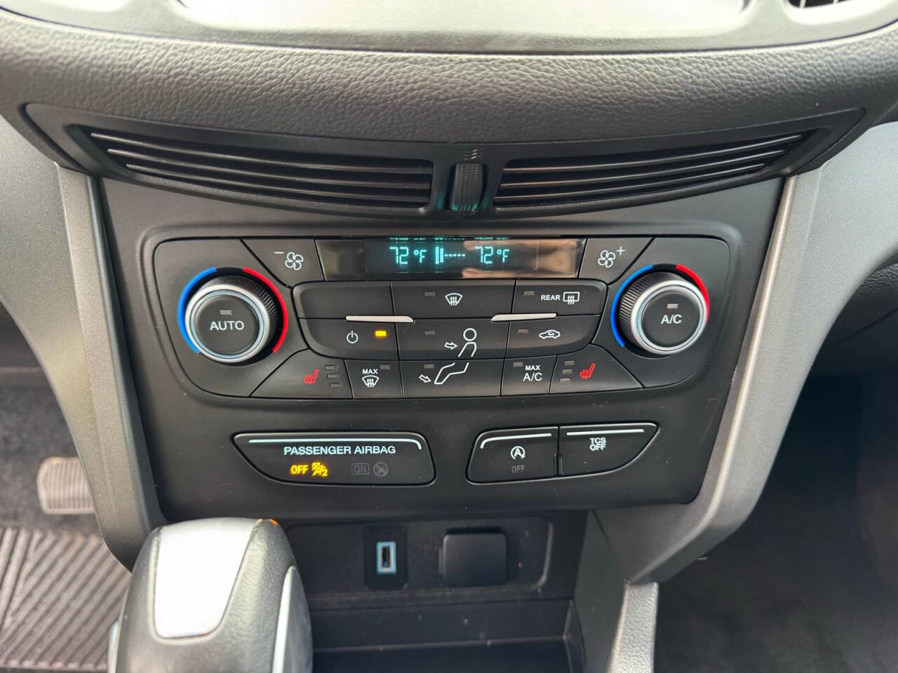 Used 2018 Ford Escape SEL w/ Canadian Touring Package AWD/4WD image 27