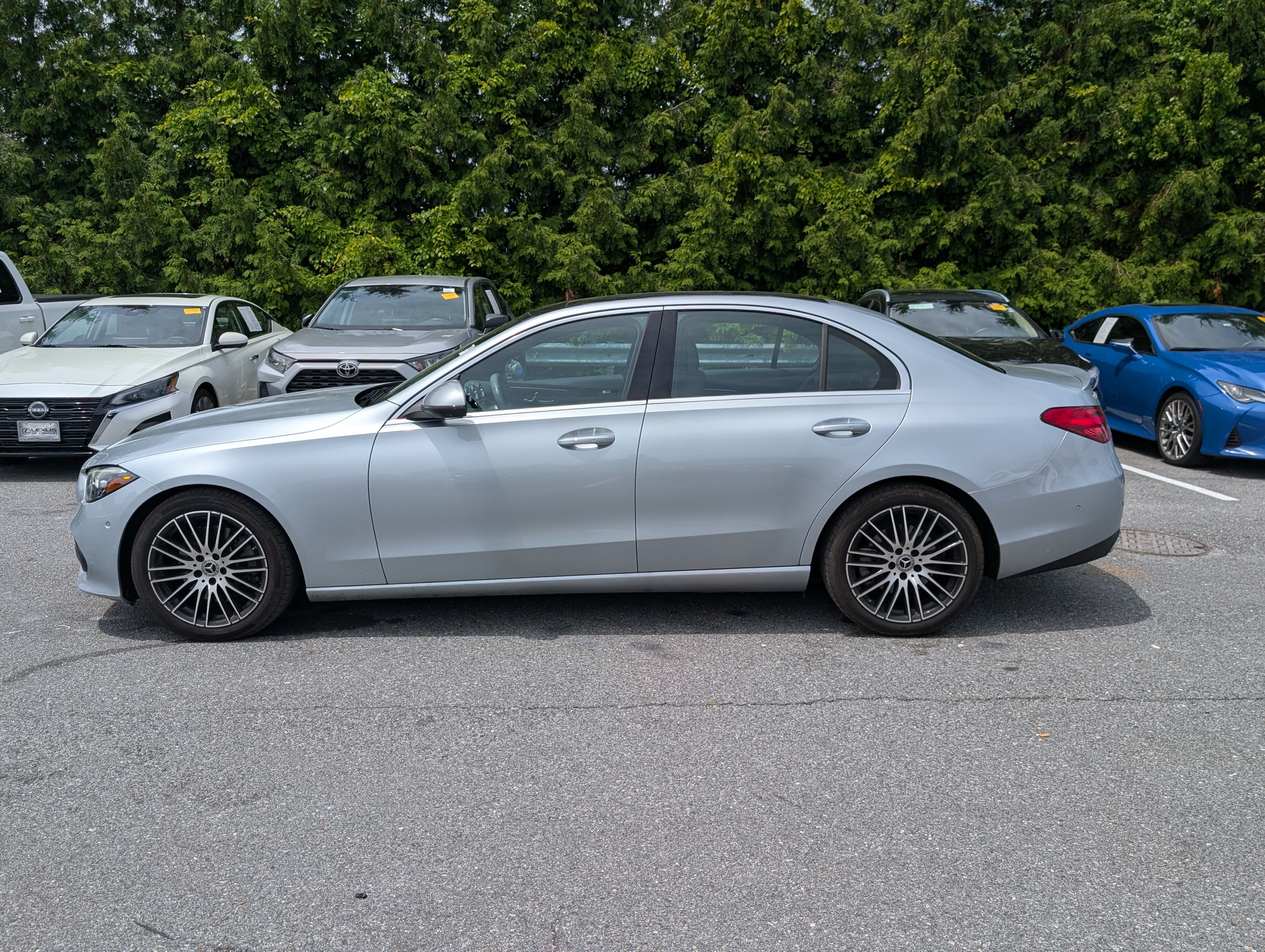 Used 2023 Mercedes-Benz C 300 4MATIC Sedan image 6