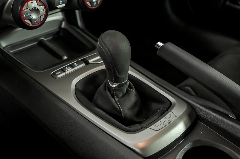 Used 2015 Chevrolet Camaro Z/28 RWD image 28