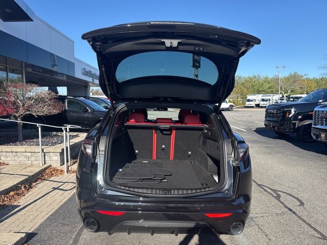 Used 2024 Alfa Romeo Stelvio Veloce image 28