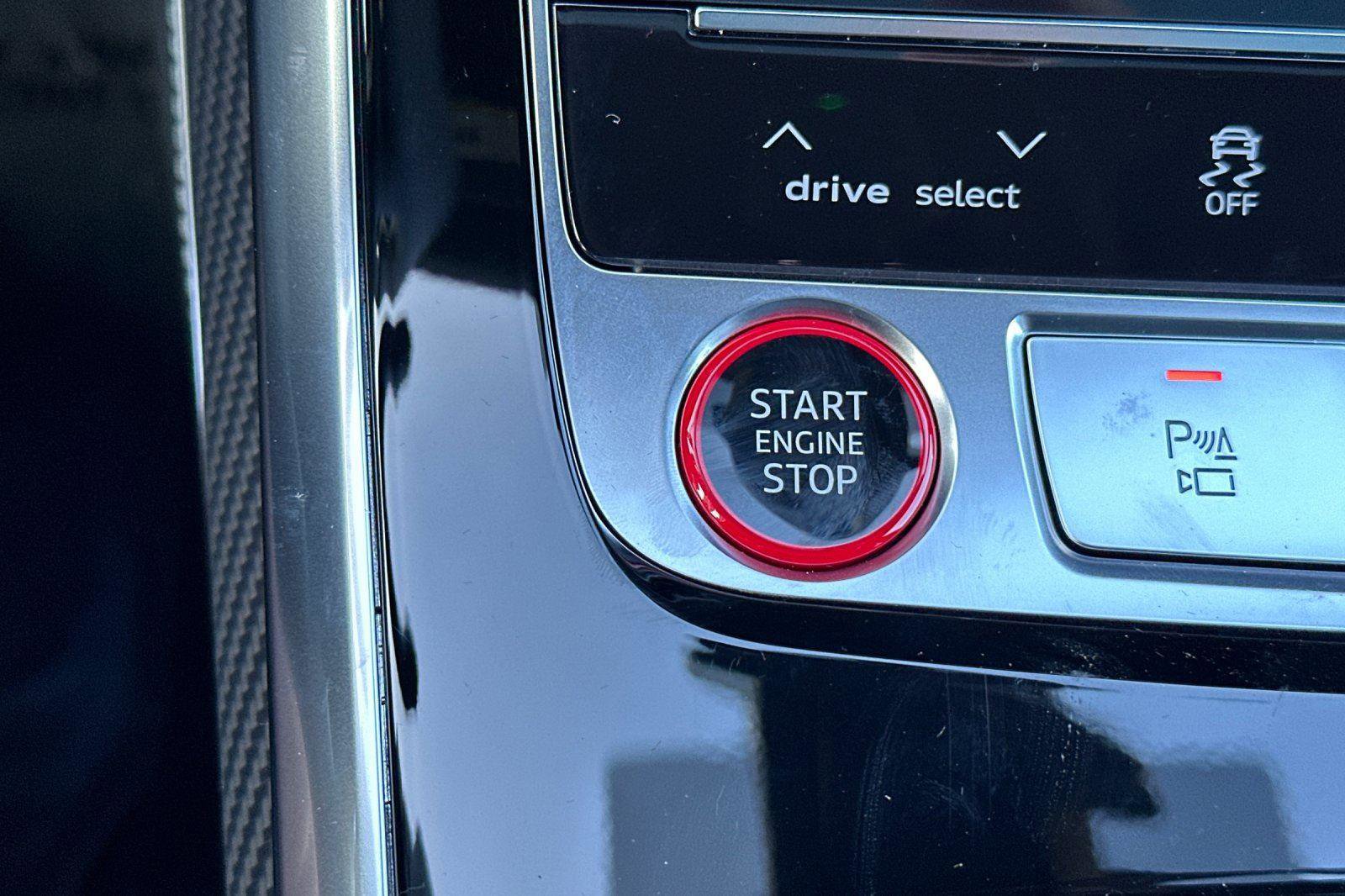 New 2026 Audi SQ8 Premium Plus image 22