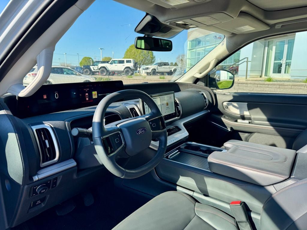 Certified 2025 Ford Expedition Max Active AWD/4WD image 9