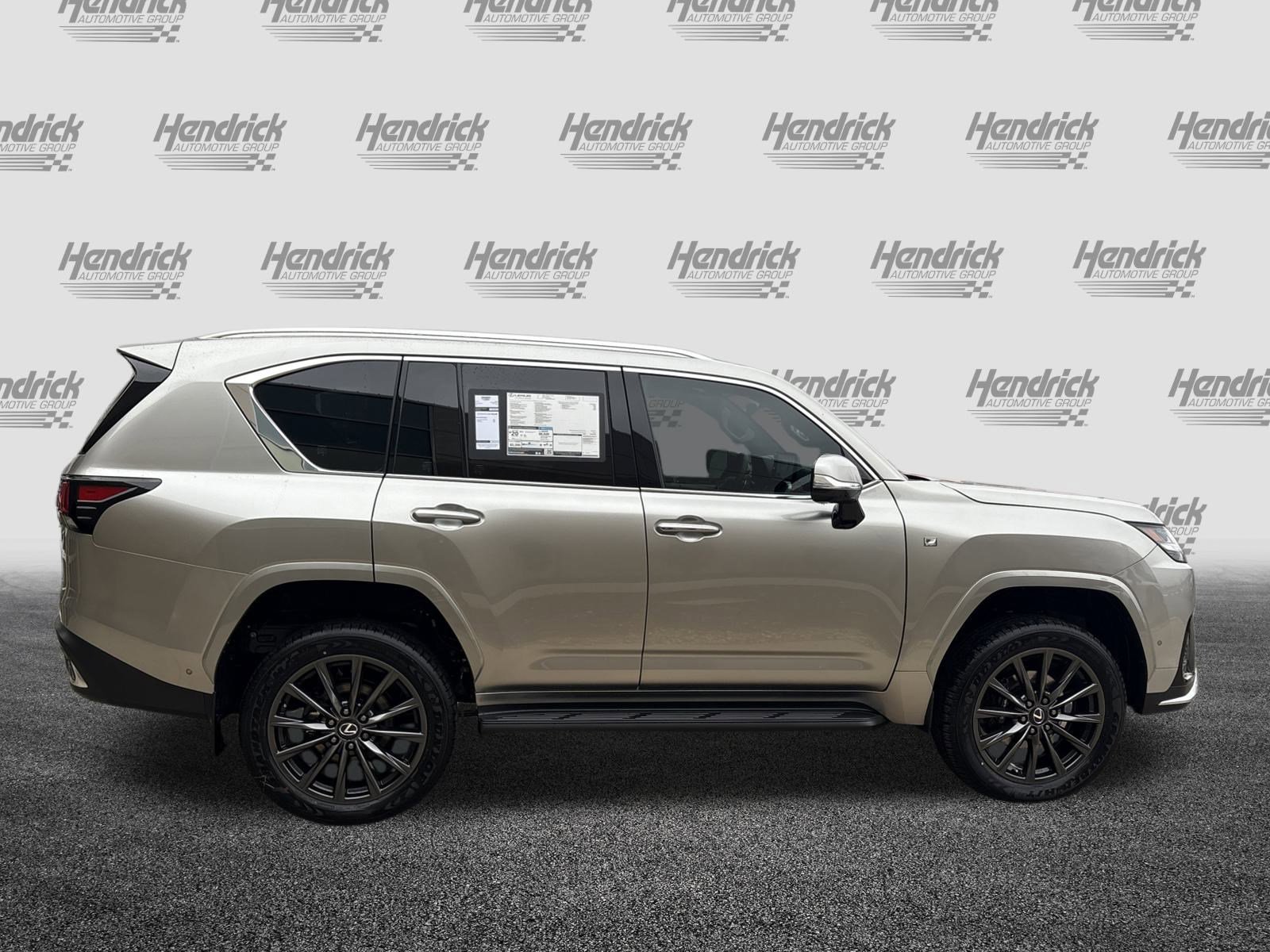 New 2025 Lexus LX 700h F Sport w/ Accessory Package (Z1) AWD/4WD image 10