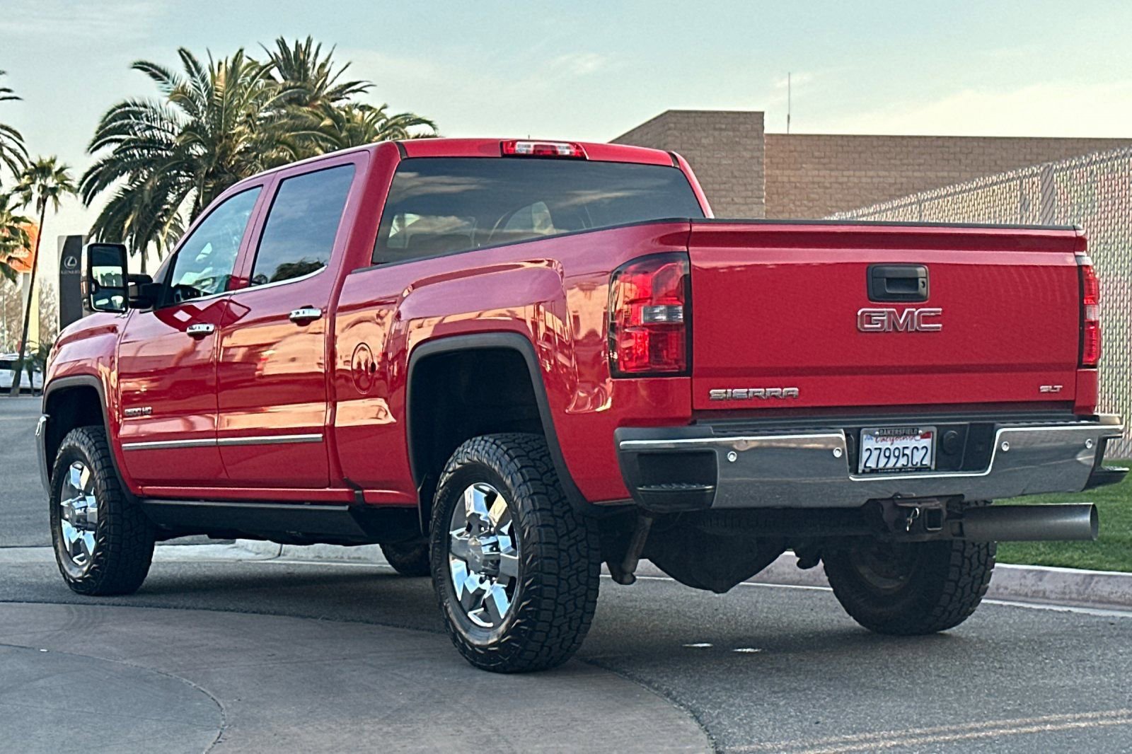 Used 2016 GMC Sierra 2500 SLT w/ Duramax Plus Package image 6