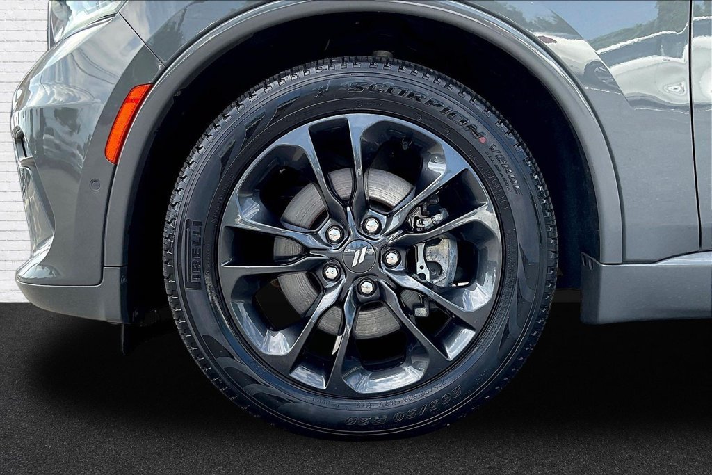 Used 2022 Dodge Durango R/T RWD image 32