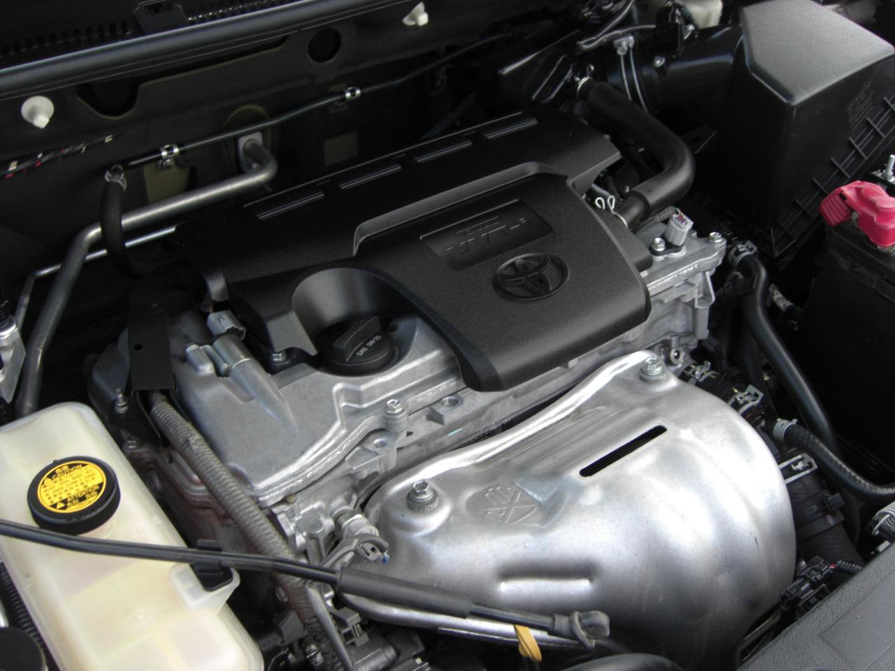 Used 2015 Toyota RAV4 LE FWD image 22