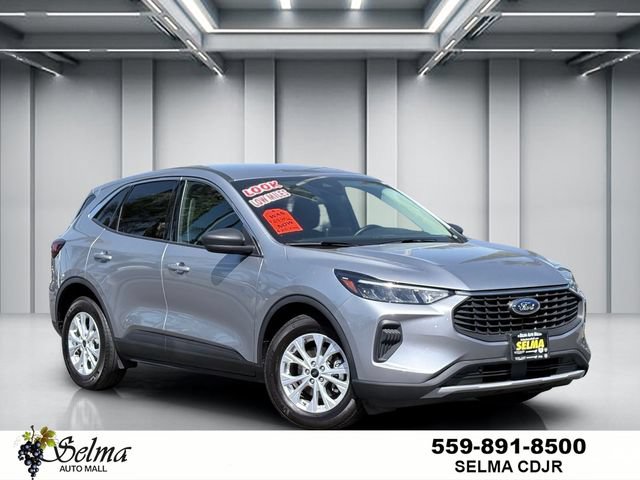 Used 2023 Ford Escape Active w/ Cold Weather Package FWD image 1