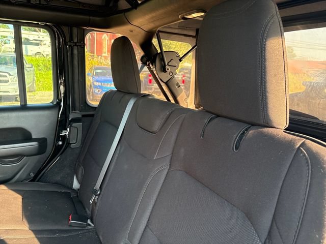 Used 2023 Jeep Wrangler Unlimited Sport AWD/4WD image 10